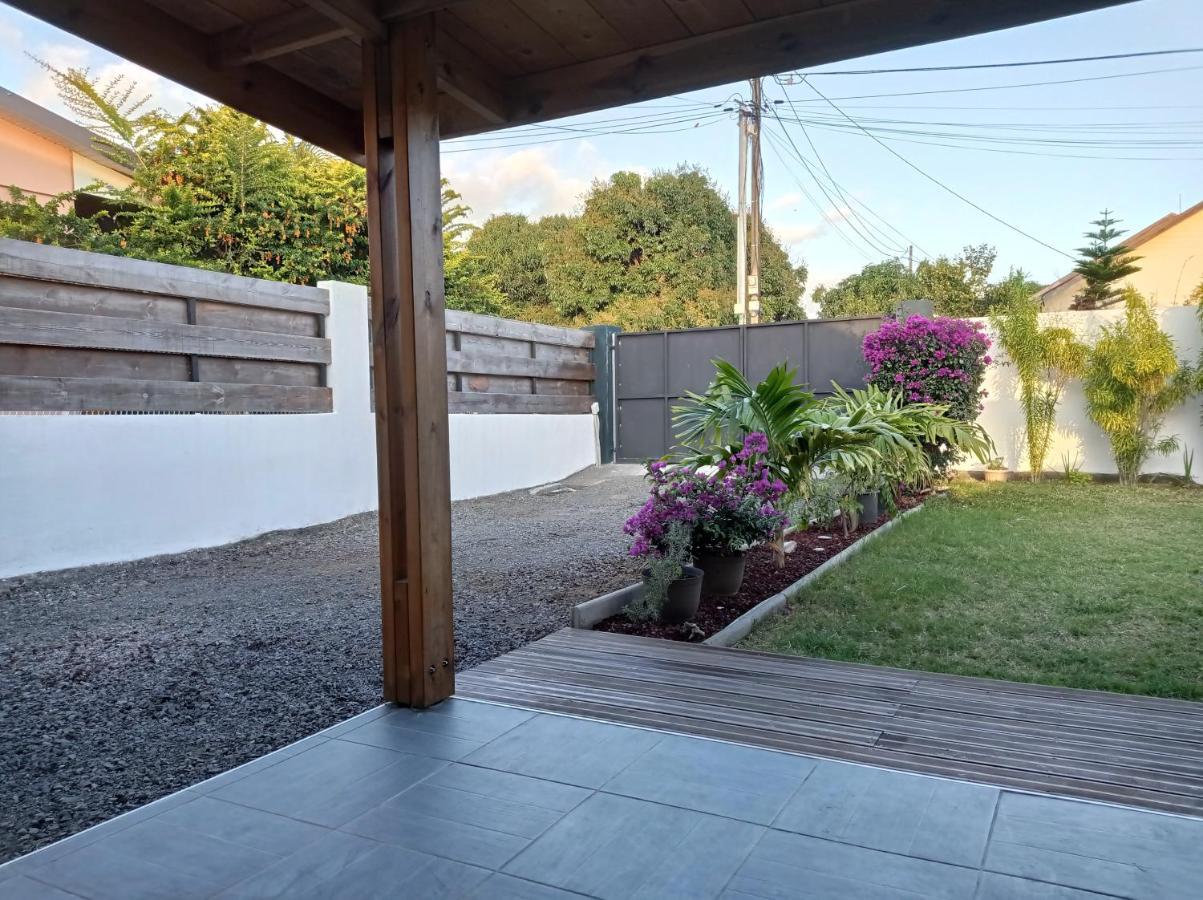 Jolie Maison T3 A St Pierre, 2 Chambres Avec Sdb, Grande Varangue, Jardin Saint Pierre Exterior foto