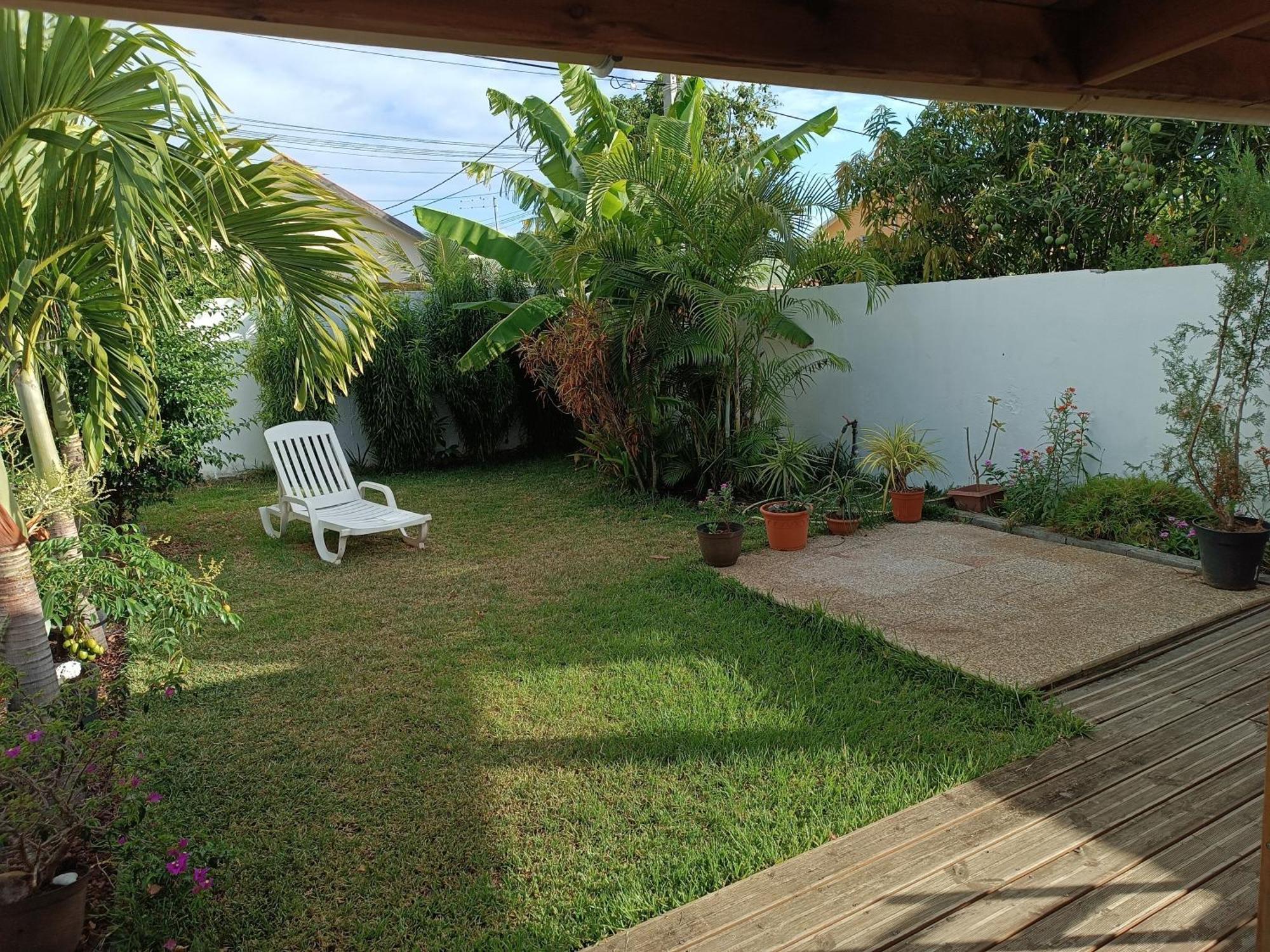 Jolie Maison T3 A St Pierre, 2 Chambres Avec Sdb, Grande Varangue, Jardin Saint Pierre Habitación foto