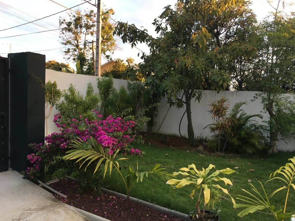 Jolie Maison T3 A St Pierre, 2 Chambres Avec Sdb, Grande Varangue, Jardin Saint Pierre Exterior foto